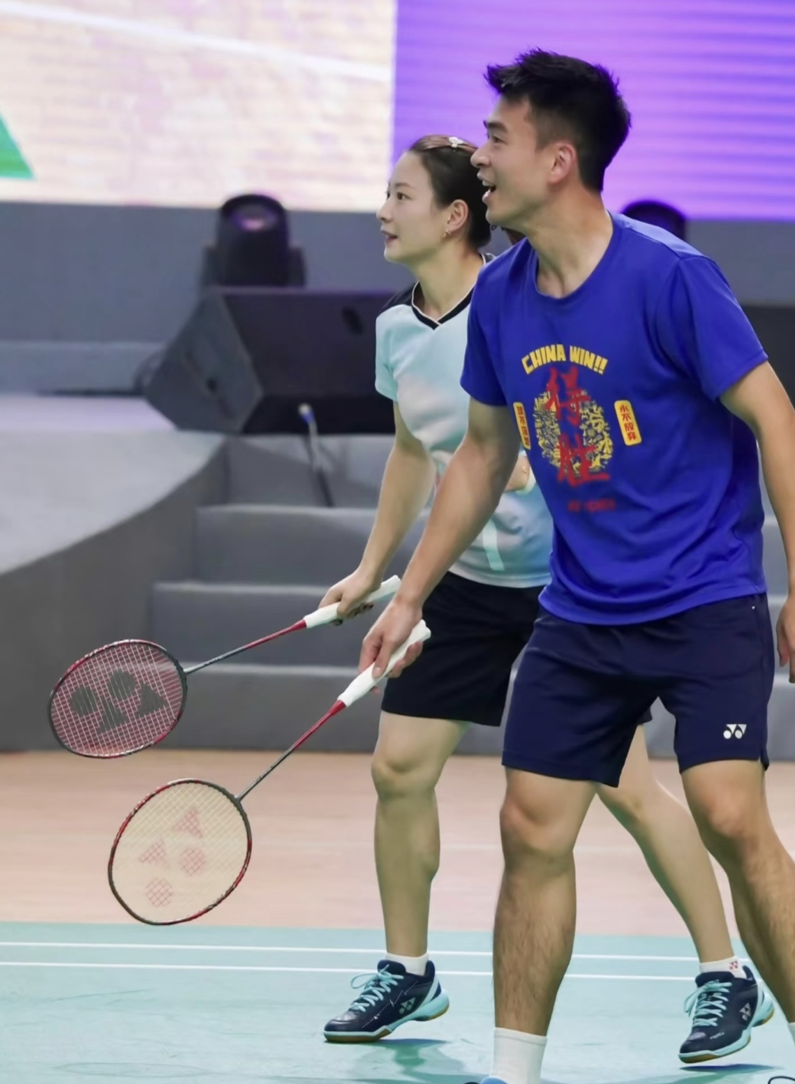 爱游戏2026-中国队完胜丹麦队，郑思维高光表现