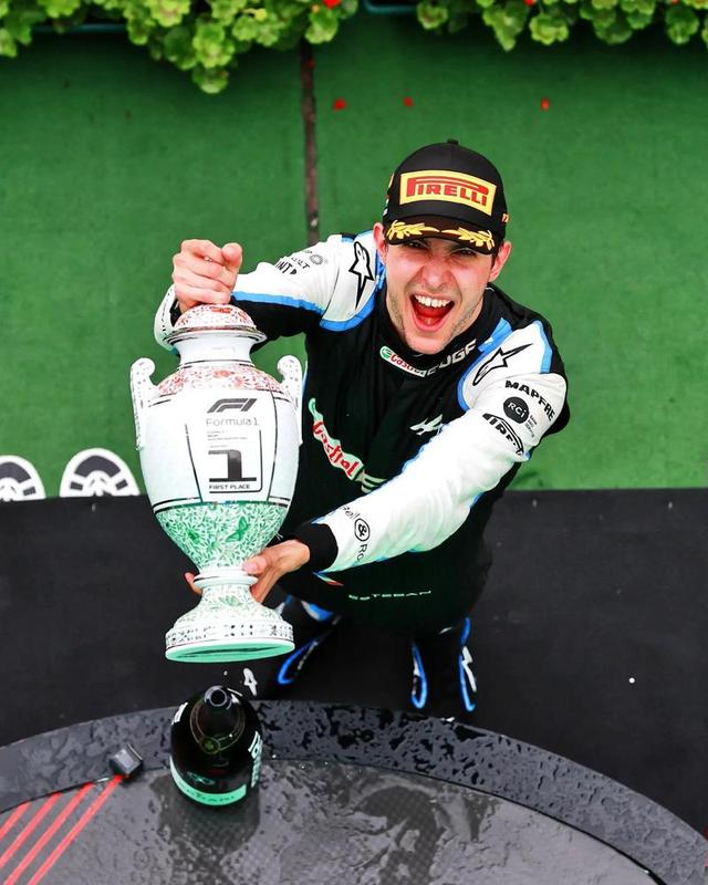 爱游戏娱乐-哈斯车队逆转阿斯顿马丁，佩雷兹统治全场